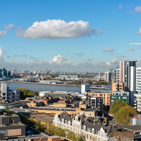 Skyvillion - 3Bed Penthouse Near London City Airport, O2 Arena, London Excel Centre With Parking 外观 照片