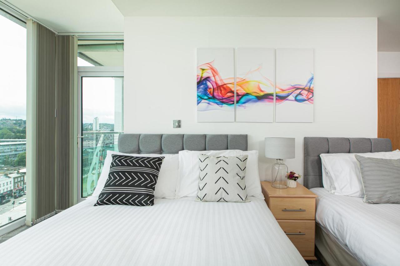 Skyvillion - 3Bed Penthouse Near London City Airport, O2 Arena, London Excel Centre With Parking 外观 照片