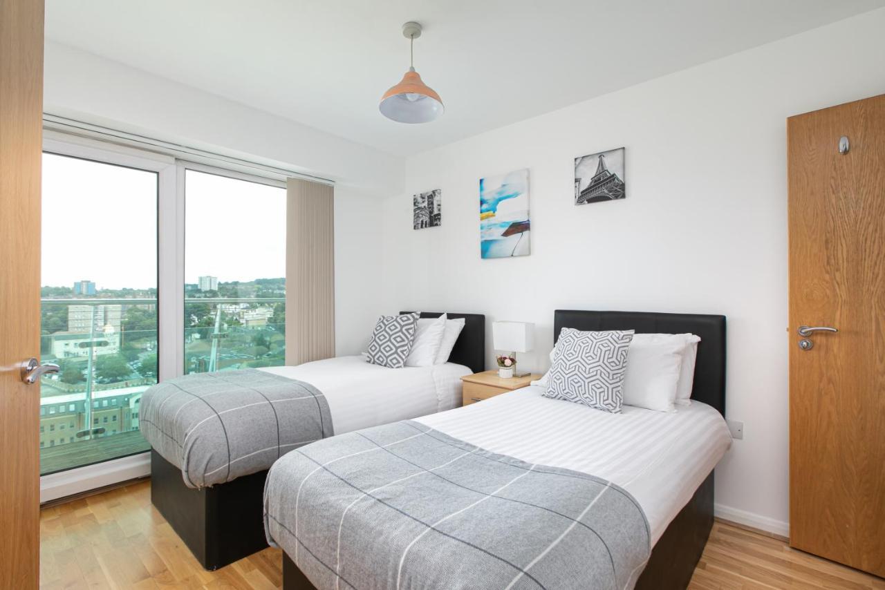 Skyvillion - 3Bed Penthouse Near London City Airport, O2 Arena, London Excel Centre With Parking 外观 照片