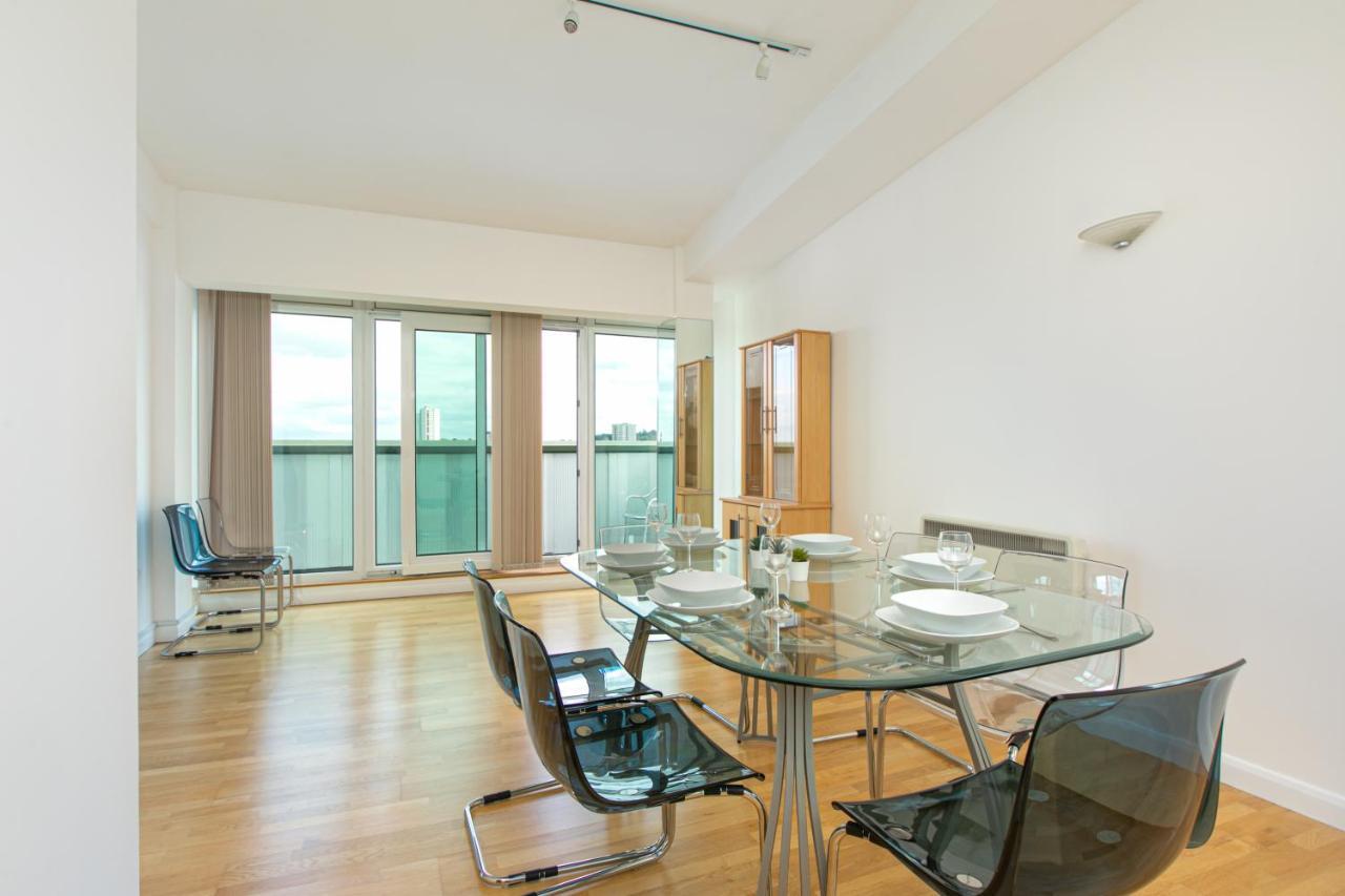 Skyvillion - 3Bed Penthouse Near London City Airport, O2 Arena, London Excel Centre With Parking 外观 照片
