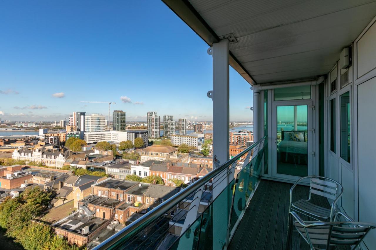 Skyvillion - 3Bed Penthouse Near London City Airport, O2 Arena, London Excel Centre With Parking 外观 照片