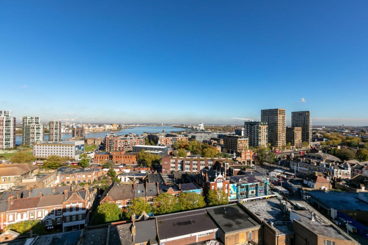 Skyvillion - 3Bed Penthouse Near London City Airport, O2 Arena, London Excel Centre With Parking 外观 照片