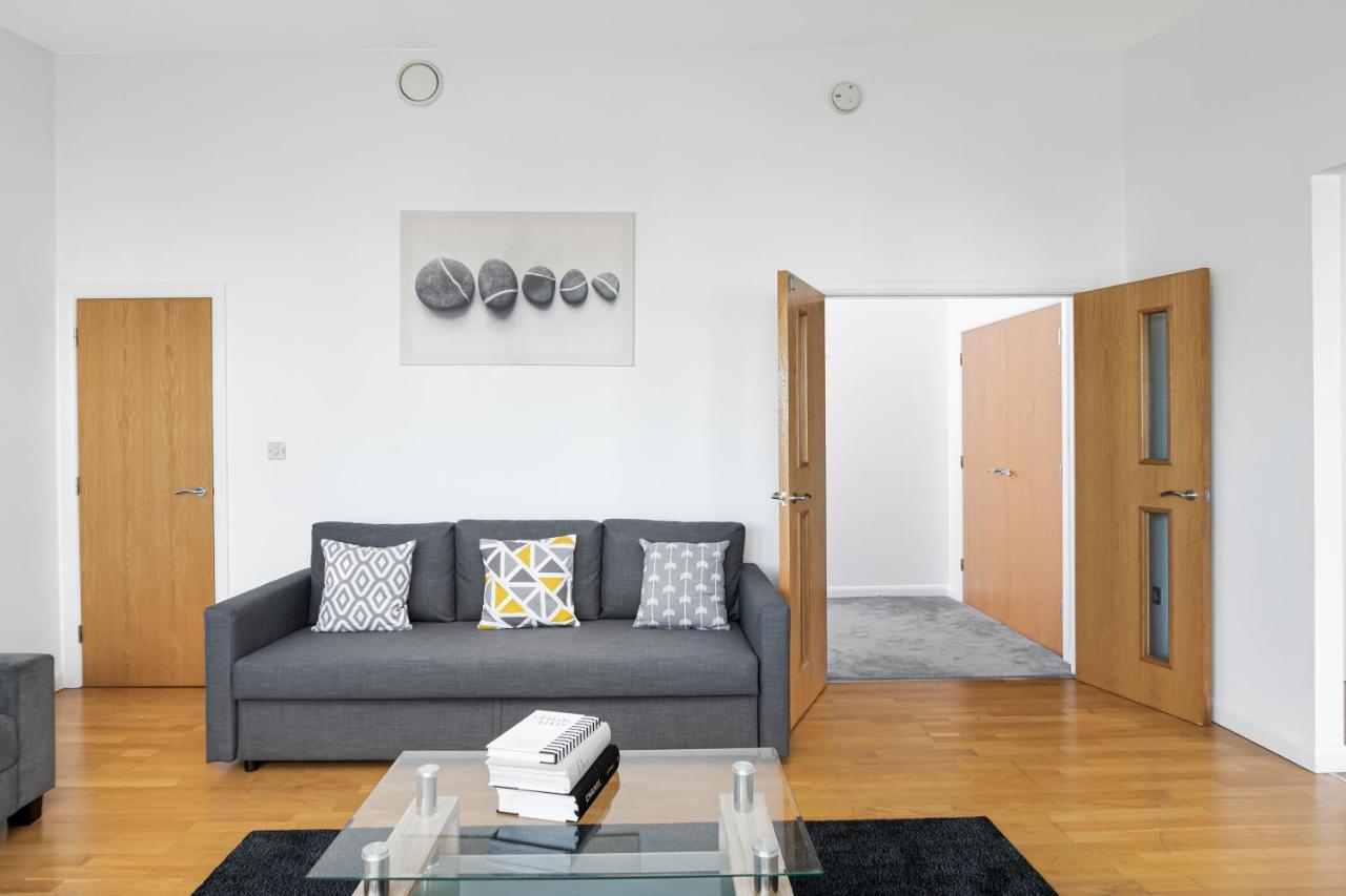 Skyvillion - 3Bed Penthouse Near London City Airport, O2 Arena, London Excel Centre With Parking 外观 照片