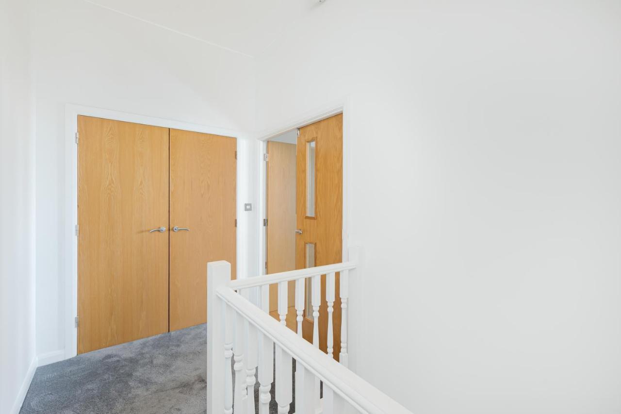 Skyvillion - 3Bed Penthouse Near London City Airport, O2 Arena, London Excel Centre With Parking 外观 照片